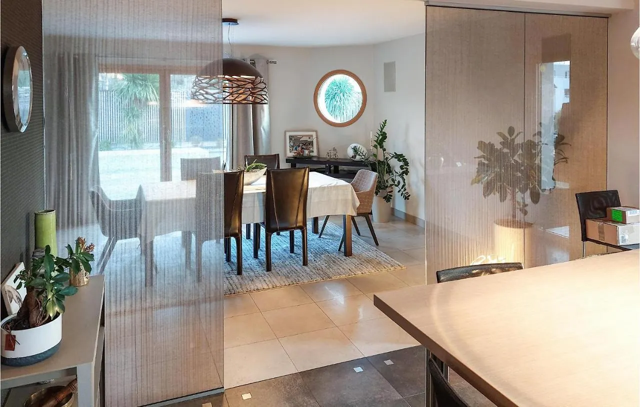 Beautiful Home In Montfort-Sur-Meu 0*,  France